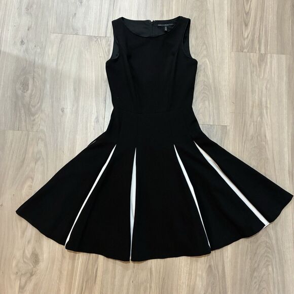 White House Black Market Dress Size 00 Black Fit & Flare Pleated White Insets - Picture 2 of 5